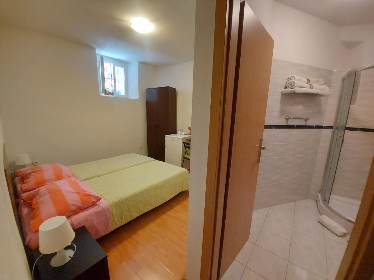 Guesthouse Boris Labin  Eksteriør billede