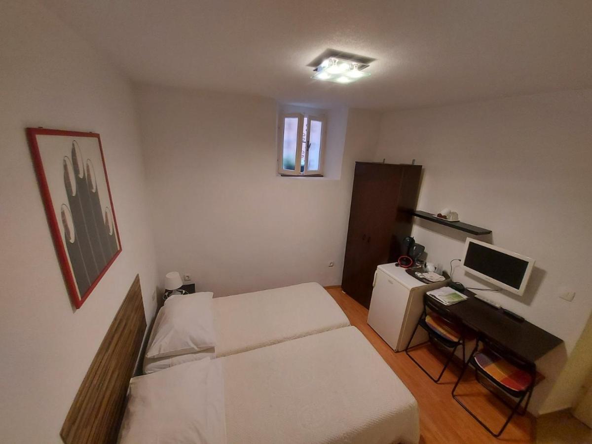 Guesthouse Boris Labin  Eksteriør billede